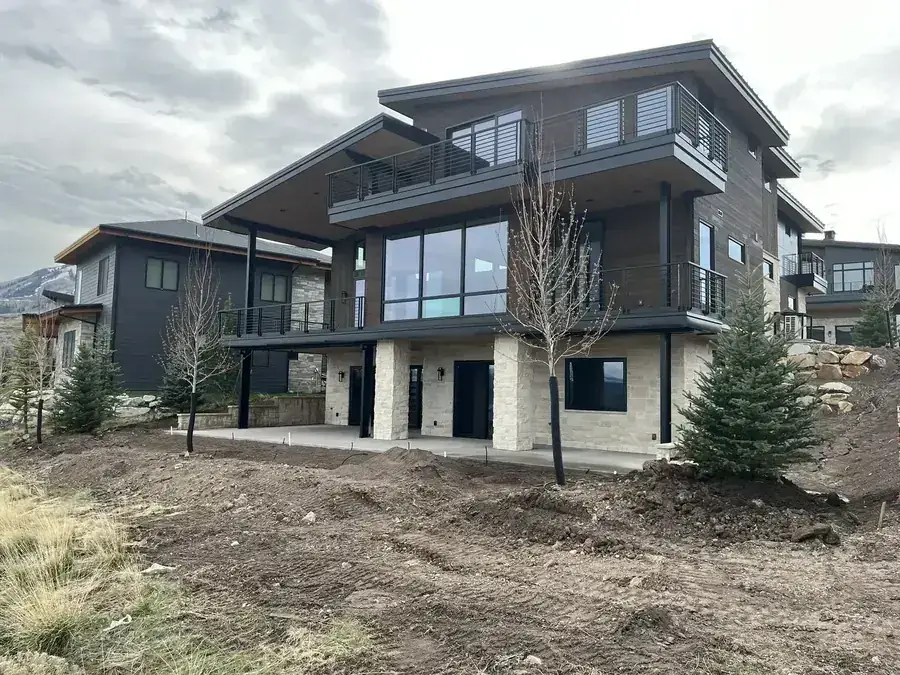Sky Ridge - Lot 19 — construction progress photo